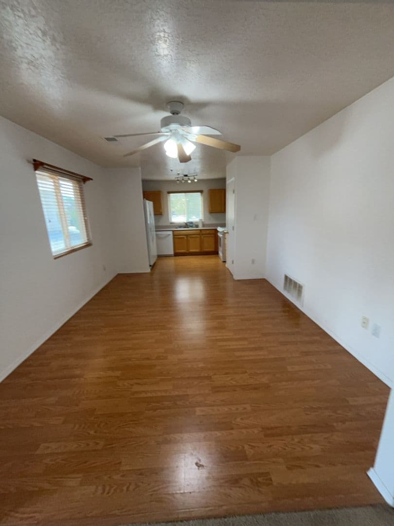Albuquerque House: 11727 Deer Lodge Rd SE