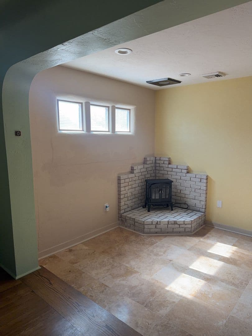 Albuquerque House: 2903 Hyder Ave SE