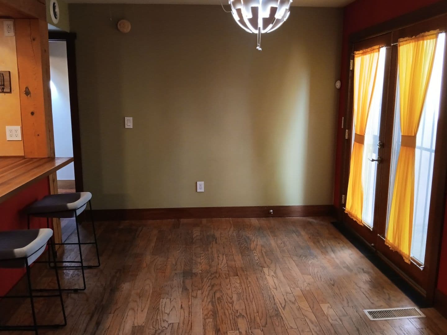 Albuquerque House: 2427 NW Cir NW
