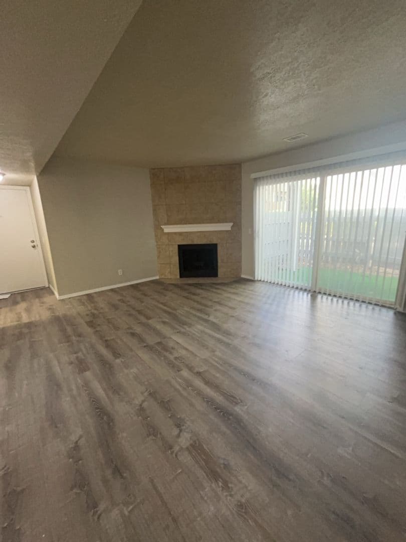 Albuquerque House: 3825 Montgomery Blvd NE Apt 102
