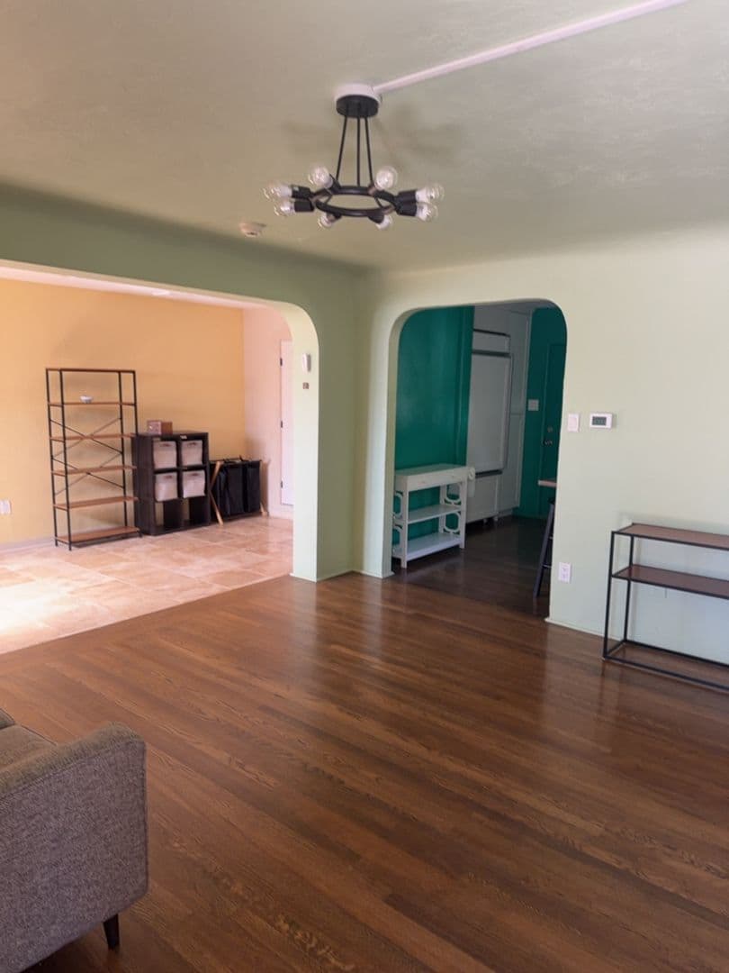 Albuquerque House: 2903 Hyder Ave SE