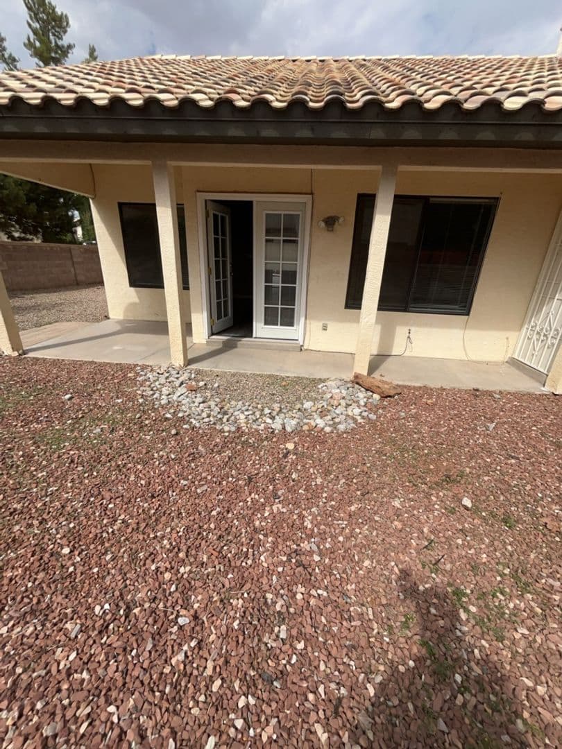Albuquerque House: 7612 Elderwood Dr NW