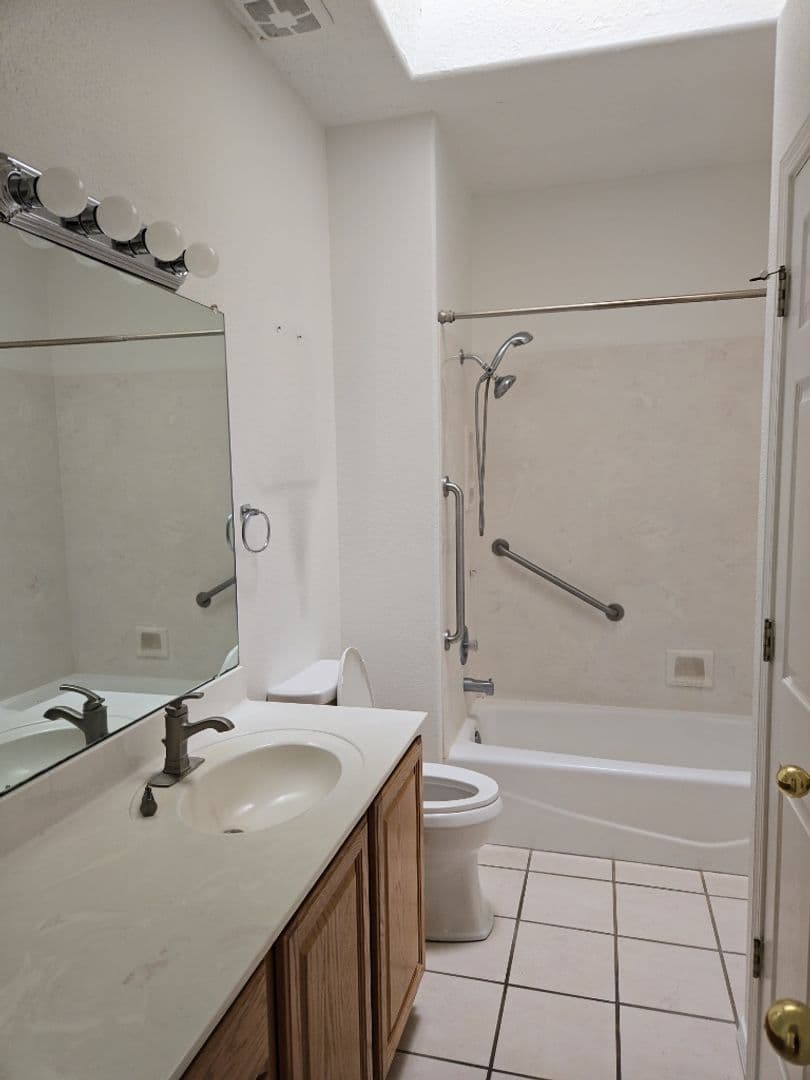 Albuquerque House: 8415 Calle Soquelle NE