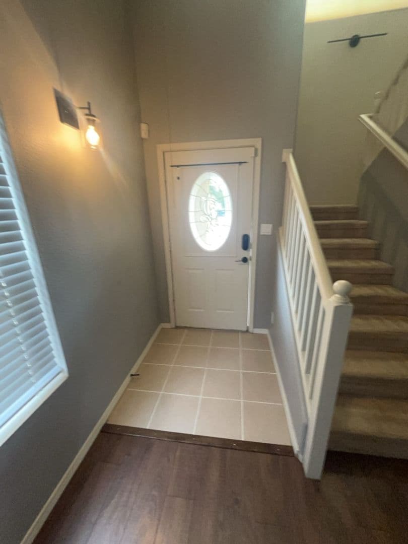 Albuquerque House: 6309 Dante Ln NW
