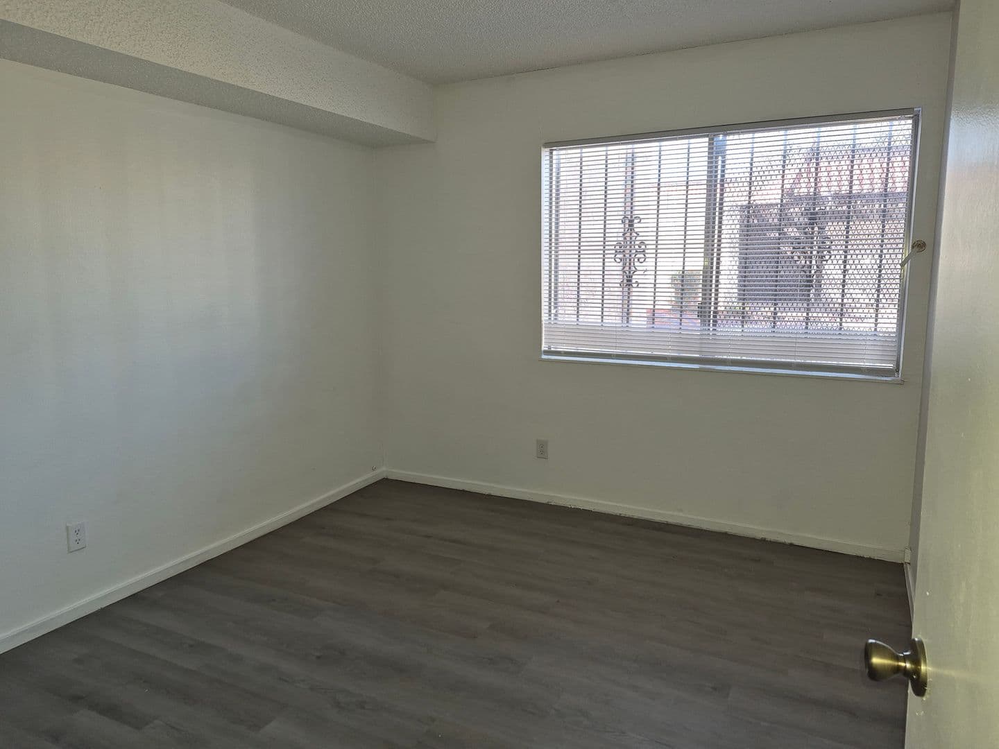 LAS VEGAS Condo: 1405 VEGAS VALLEY #225