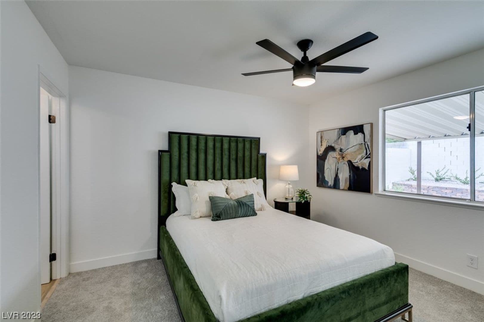 HENDERSON House: 598 JACKSON DR