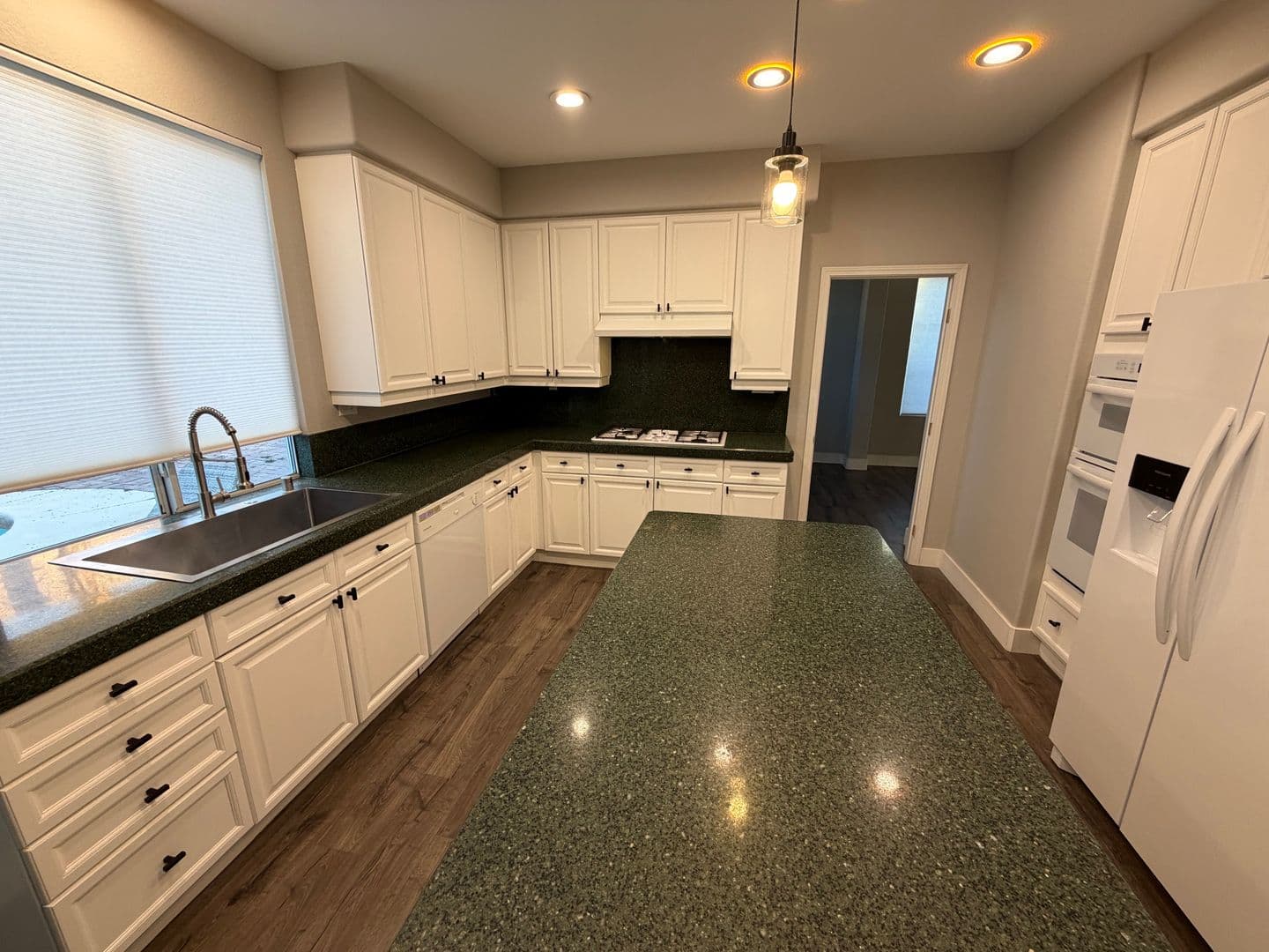 HENDERSON House: 2218 ARMACOST DR