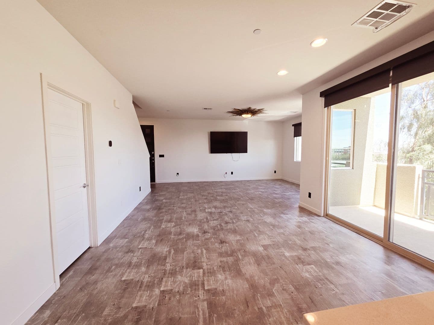 LAS VEGAS Condo: 11231 HIDDEN PEAK AVE #210