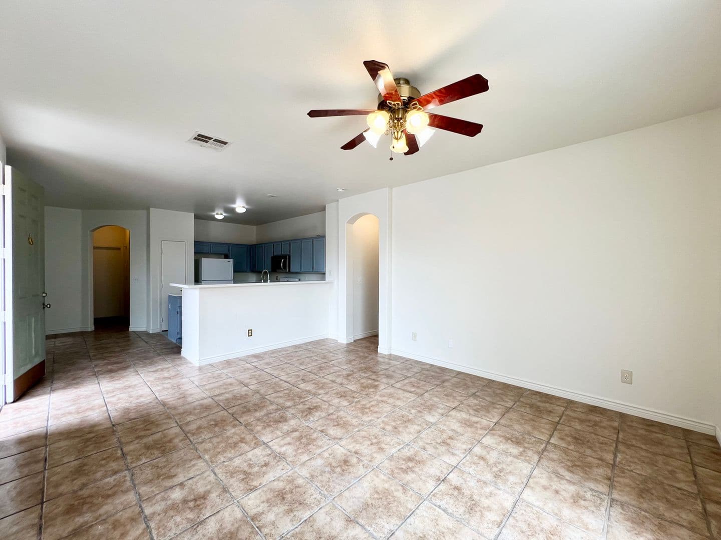 LAS VEGAS House: 4972 MINERS RIDGE DR