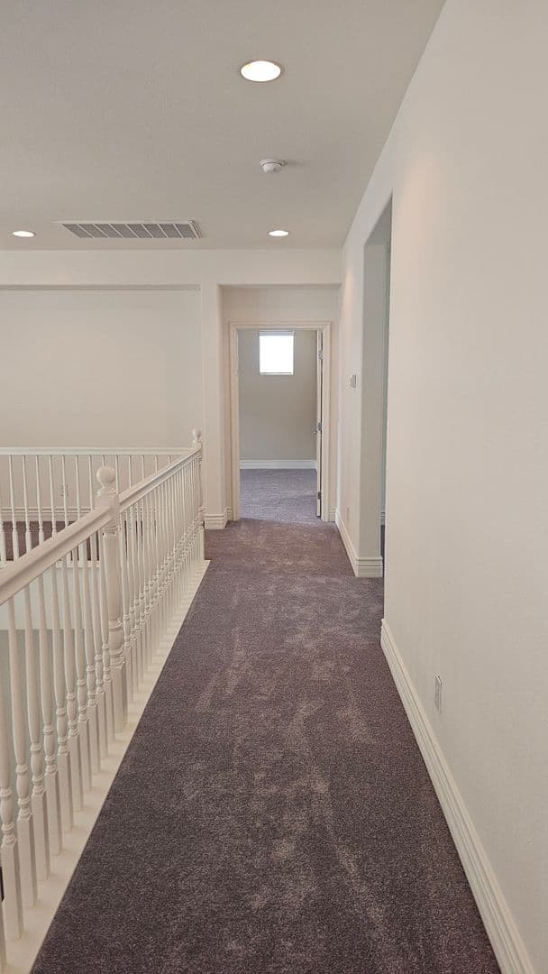 LAS VEGAS House: 119 HONORS COURSE