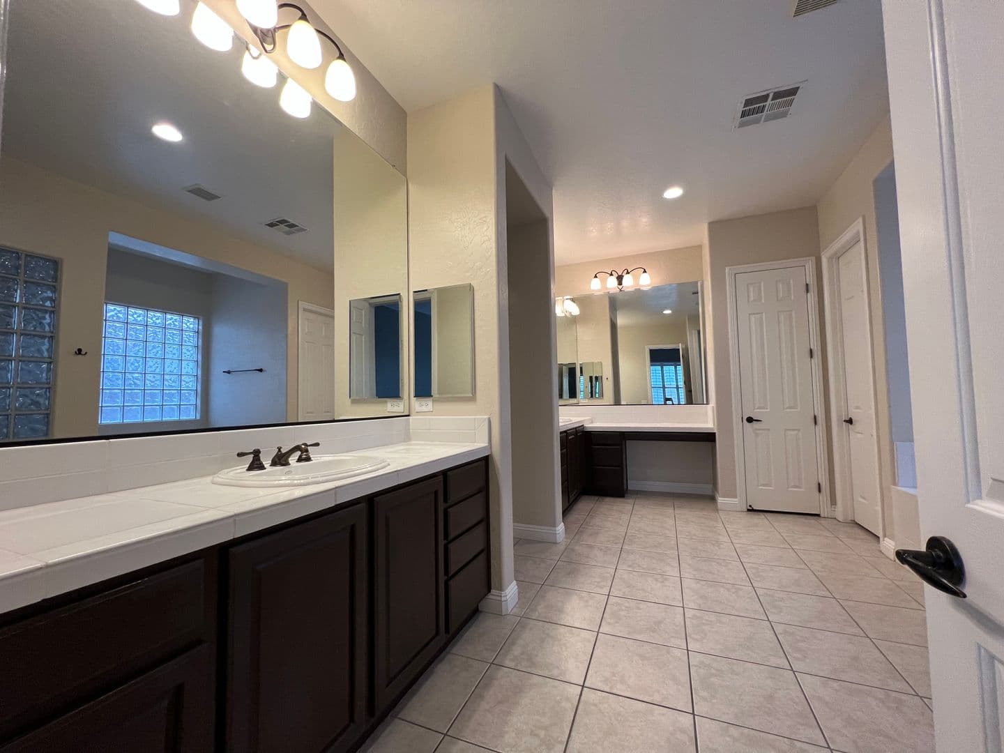 NORTH LAS VEGAS House: 3709 FLEDGLING DR