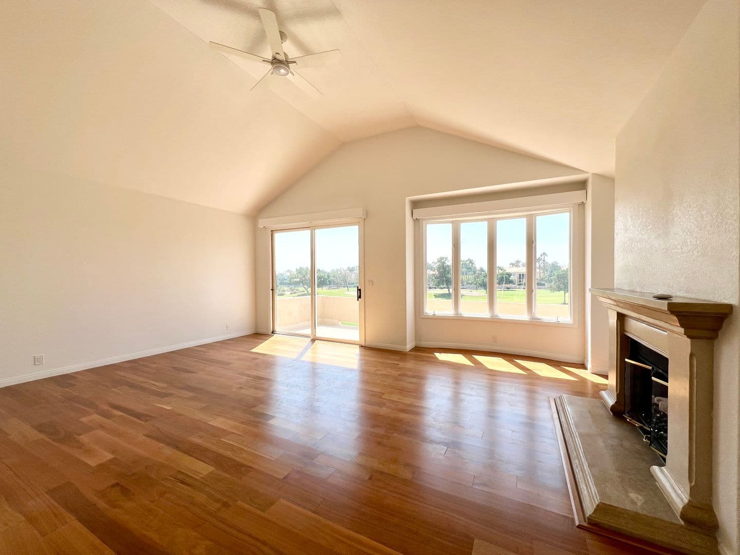 LAS VEGAS House: 5155 MAKENNA CT
