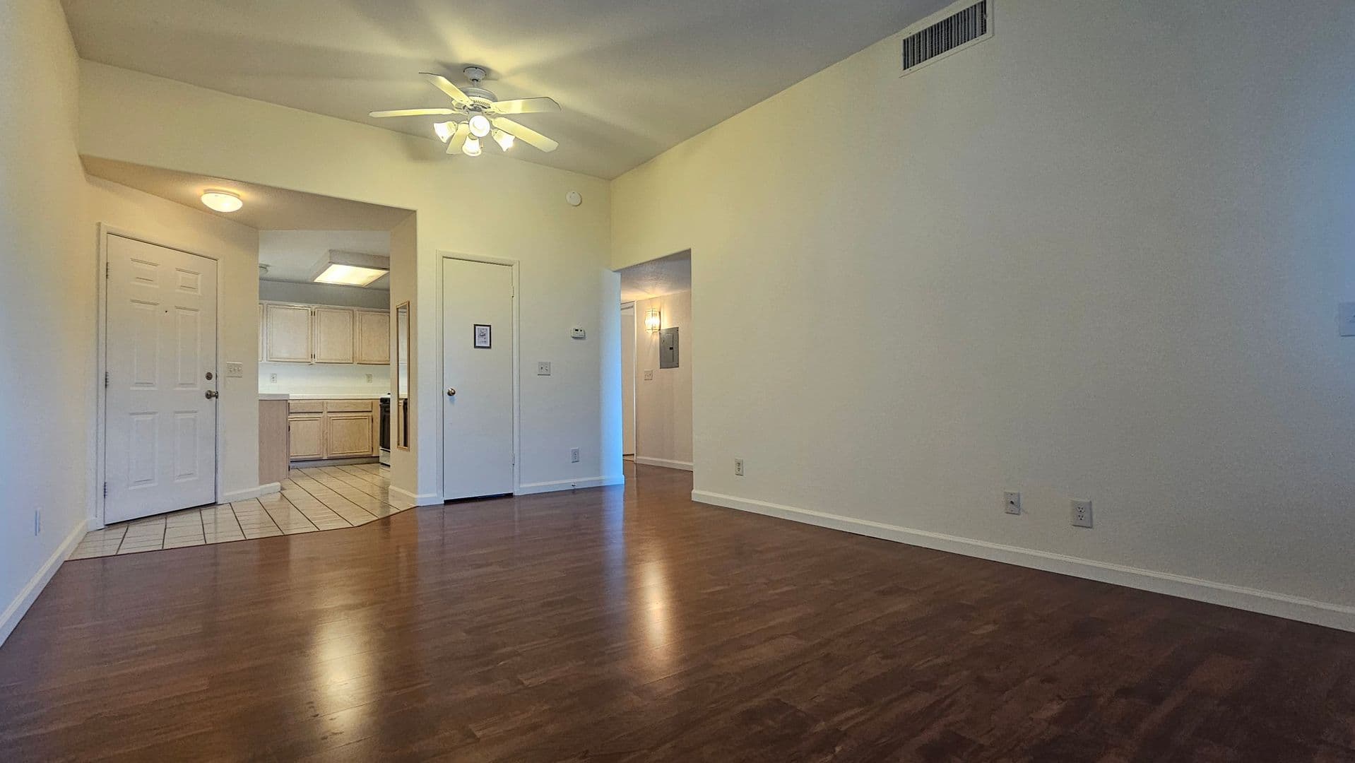 LAS VEGAS Condo: 3125 N. BUFFALO ST. #2105
