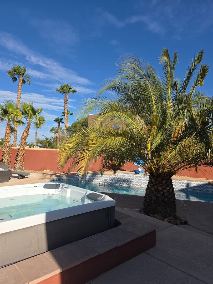 LAS VEGAS House: 8152 EAGLEDANCER AVE