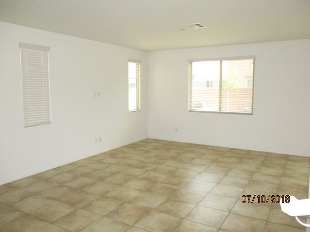 LAS VEGAS House: 6363 DUNDOCK AVE