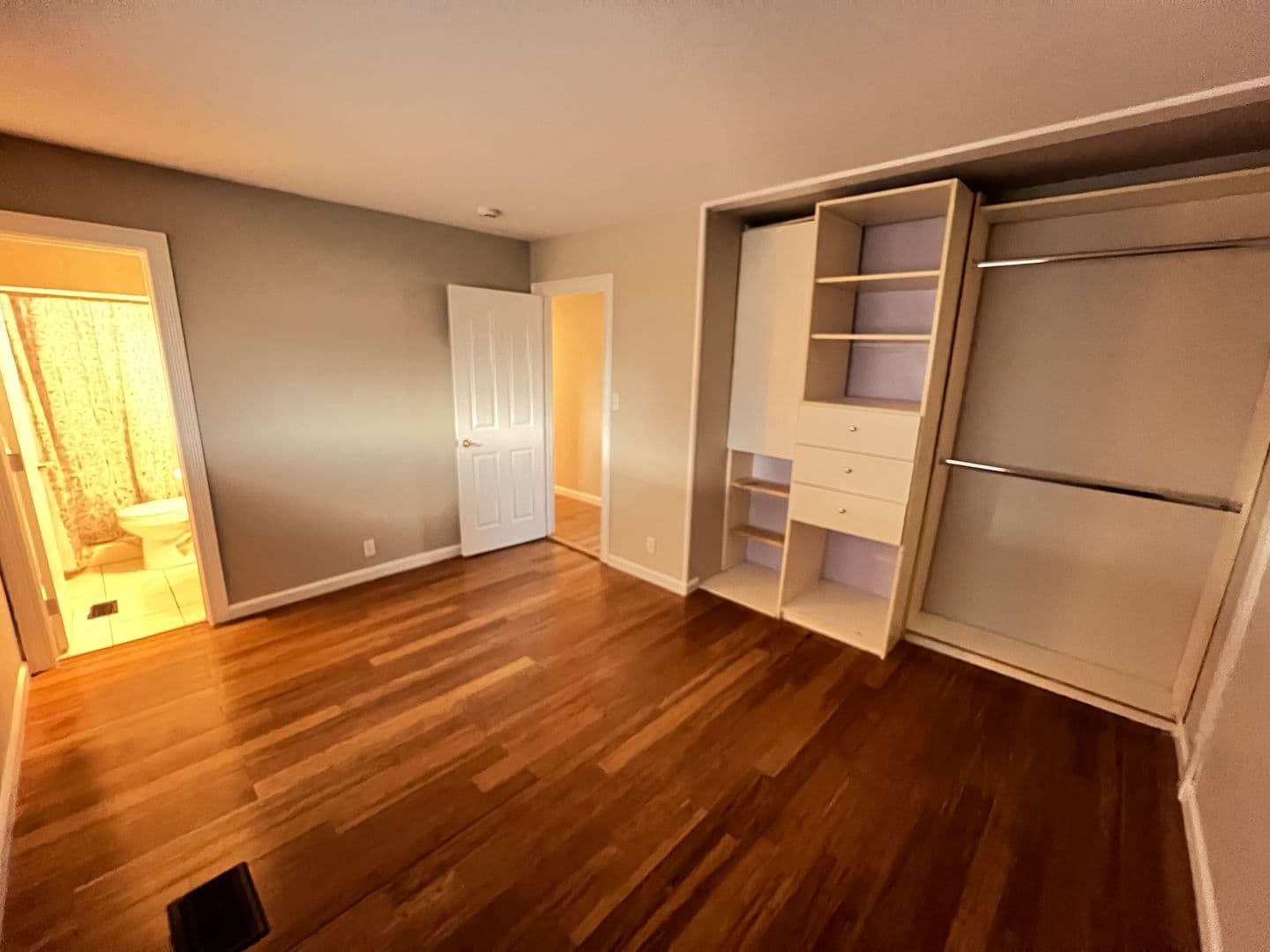 NORTH LAS VEGAS House: 2301 E BROOKS AVE