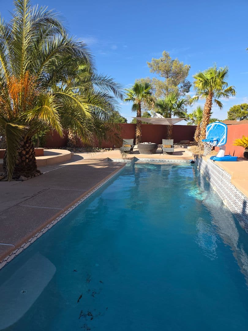 LAS VEGAS House: 8152 EAGLEDANCER AVE