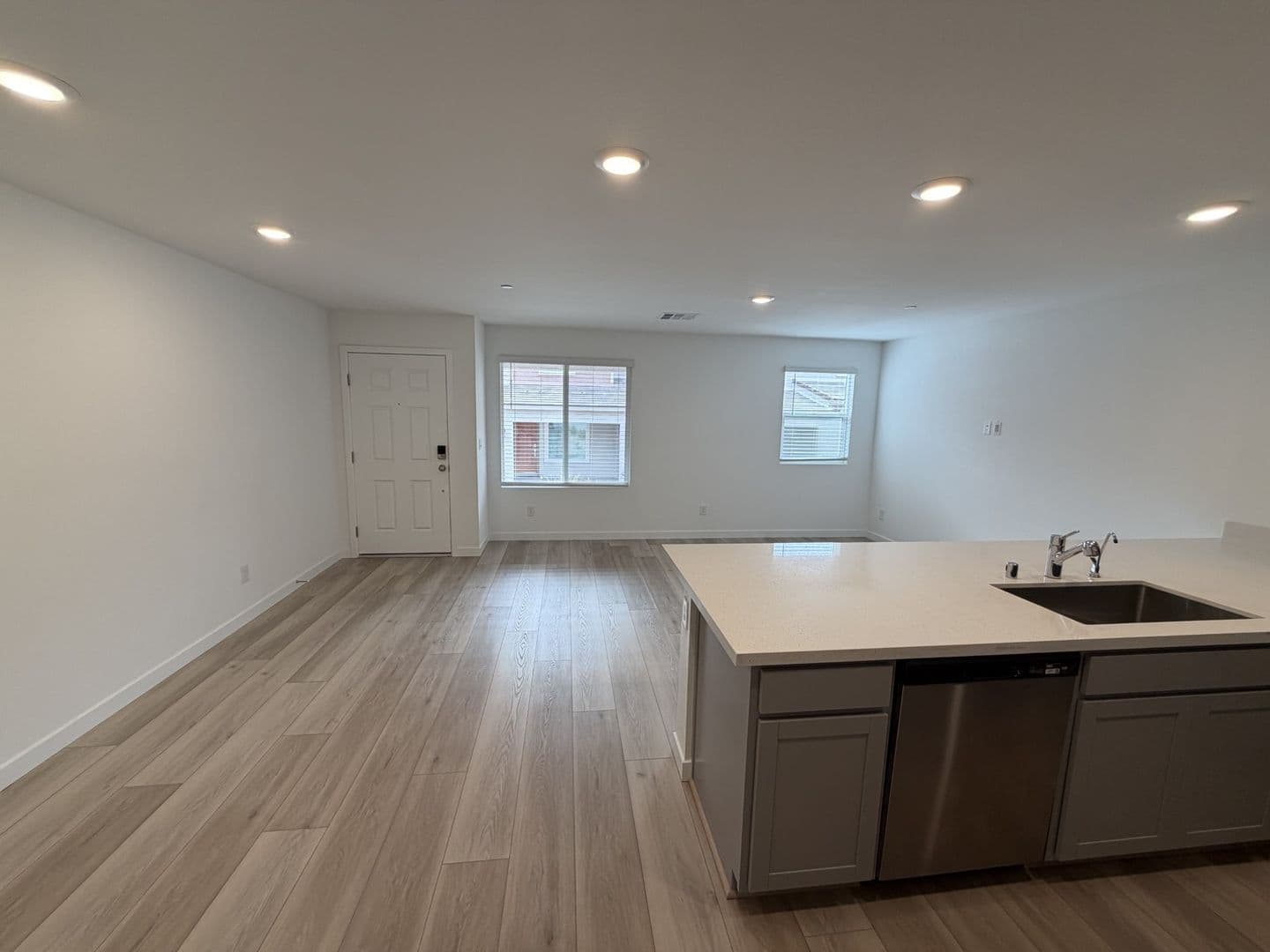 LAS VEGAS House: 10771 BLAKE GARDENS CT