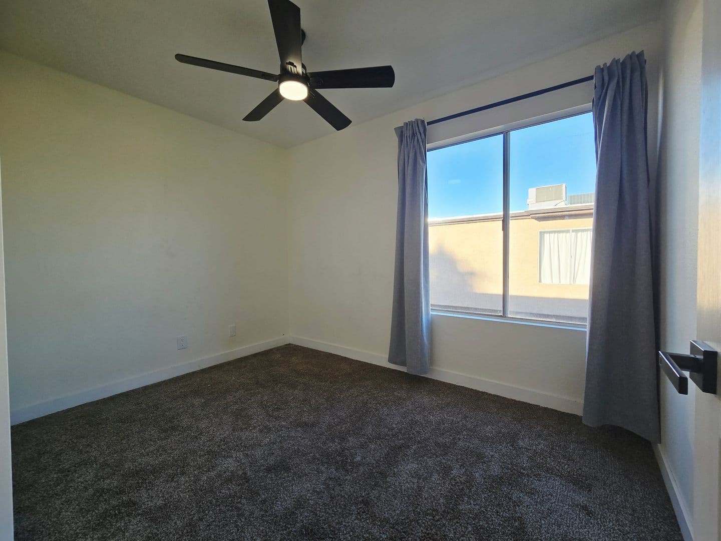 LAS VEGAS Condo: 1534 HIALEAH DR