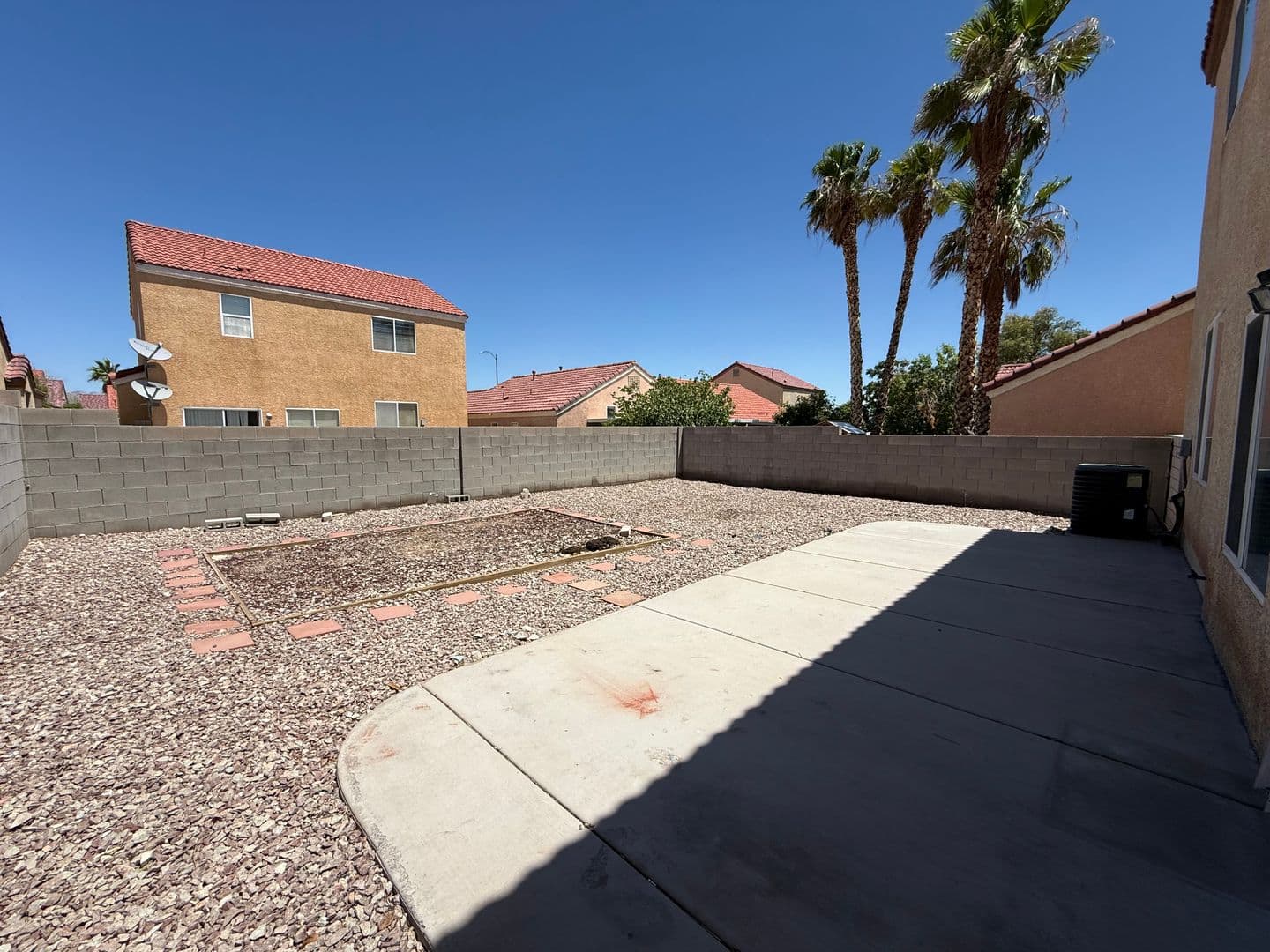 LAS VEGAS House: 8816 PINE PITCH