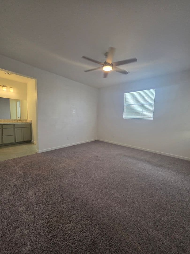 HENDERSON House: 176 VANHOY AVE