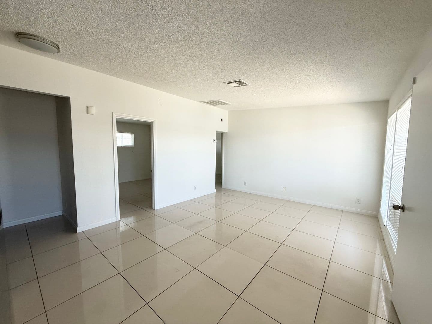 LAS VEGAS Condo: 601 S 11TH ST. UNIT 13