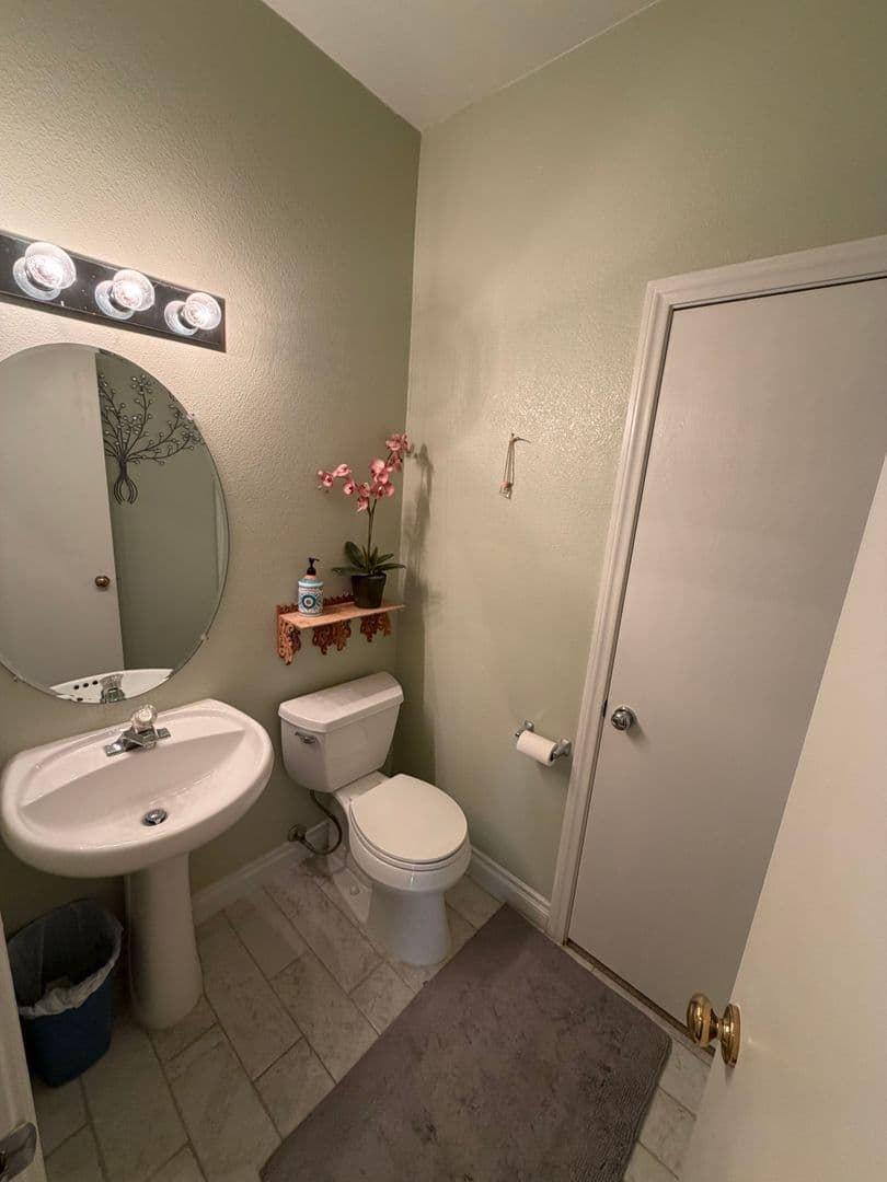 LAS VEGAS House: 1131 LAGUNA PARK CT