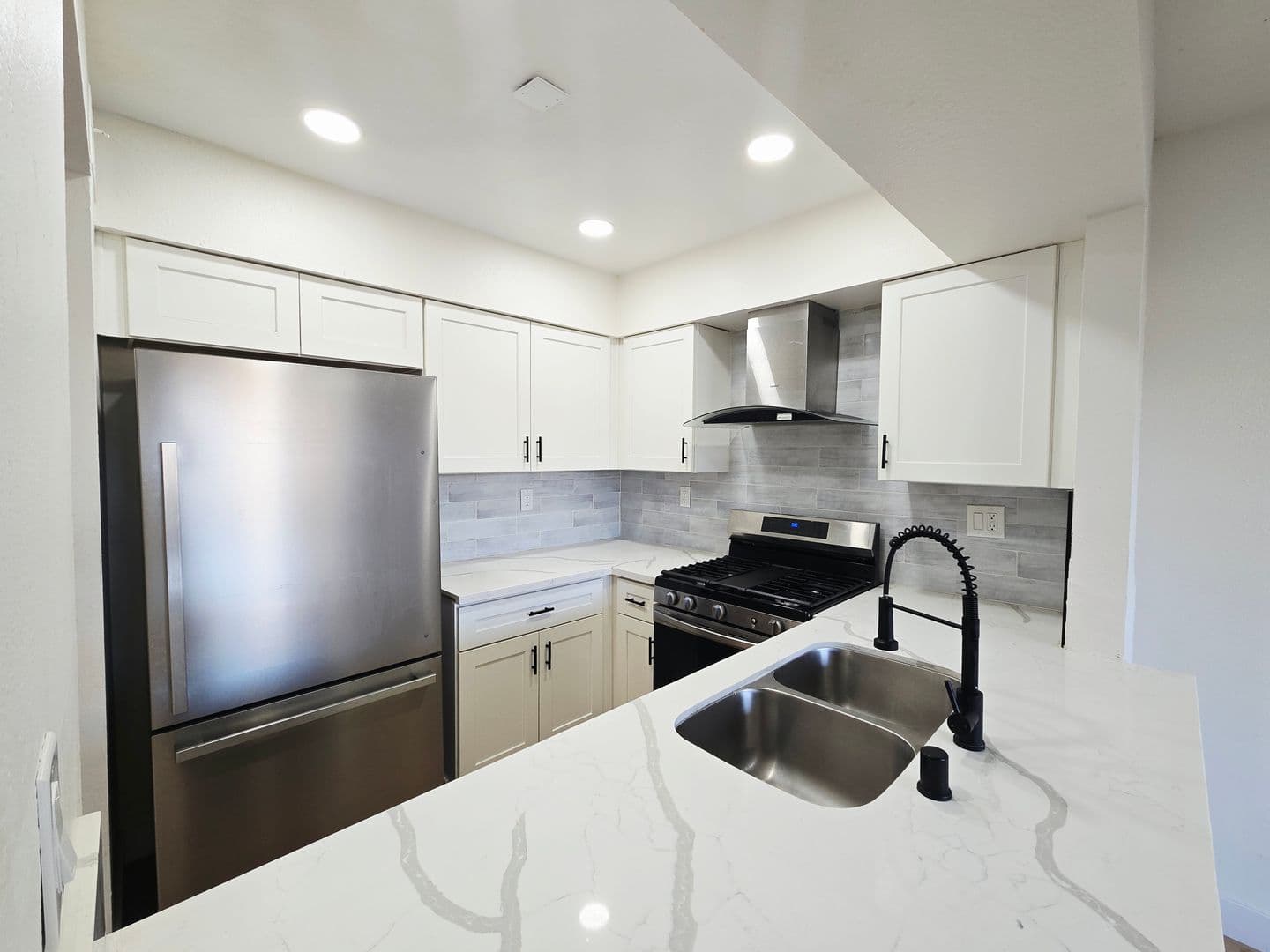 LAS VEGAS Condo: 1534 HIALEAH DR