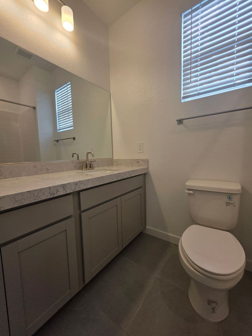HENDERSON House: 176 VANHOY AVE
