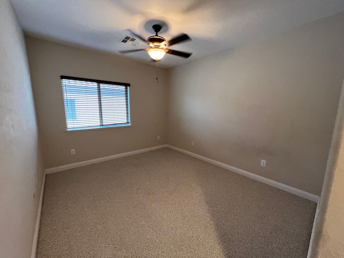 NORTH LAS VEGAS House: 3709 FLEDGLING DR