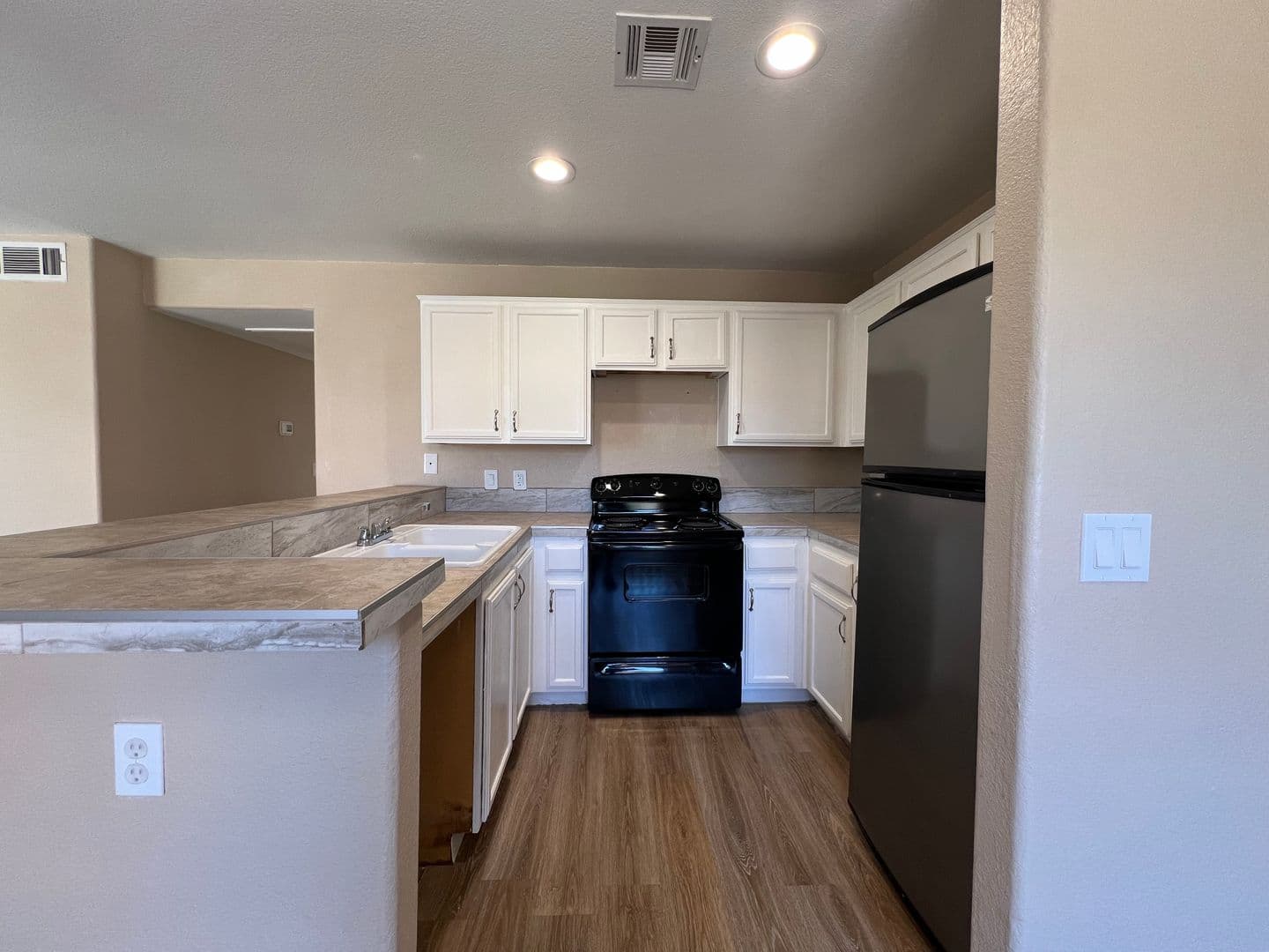 LAS VEGAS Condo: 2982 JUNIPER HILLS #201