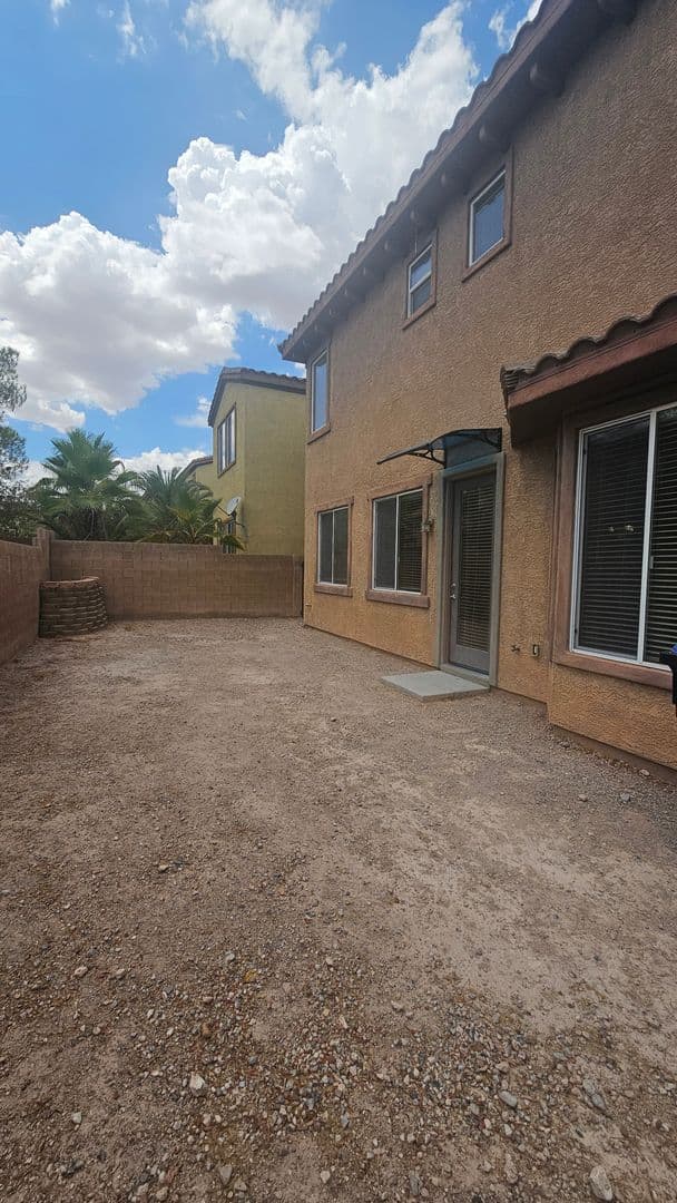 LAS VEGAS House: 119 HONORS COURSE