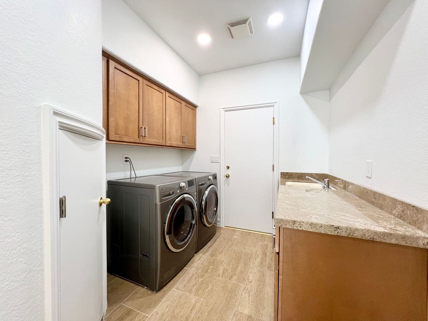LAS VEGAS House: 5155 MAKENNA CT