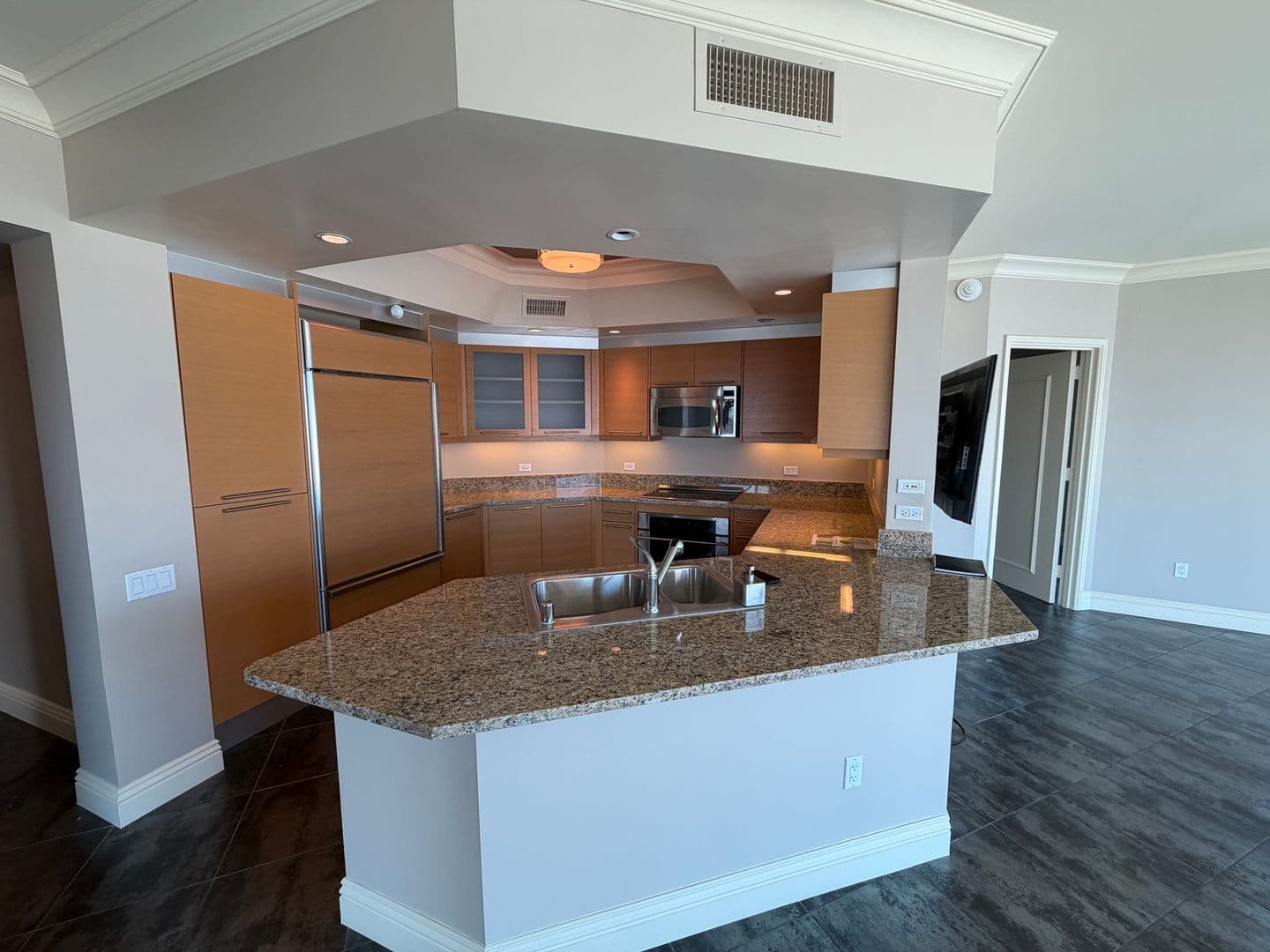 LAS VEGAS Condo: 222 KAREN AVE