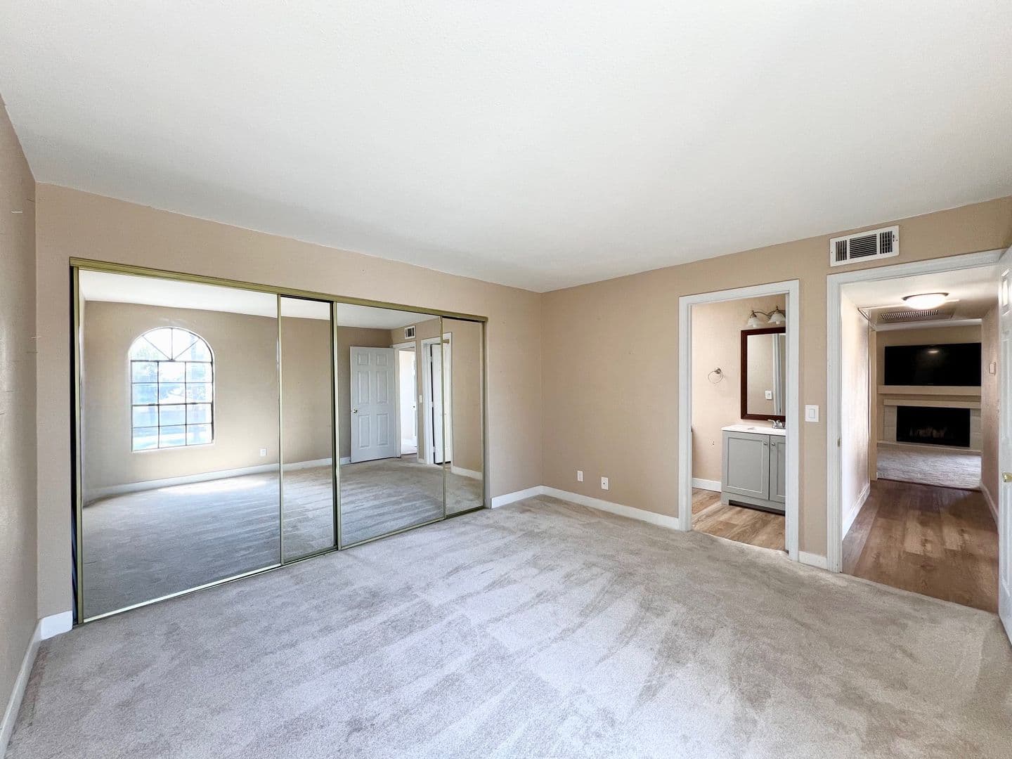 LAS VEGAS Condo: 2982 JUNIPER HILLS #201