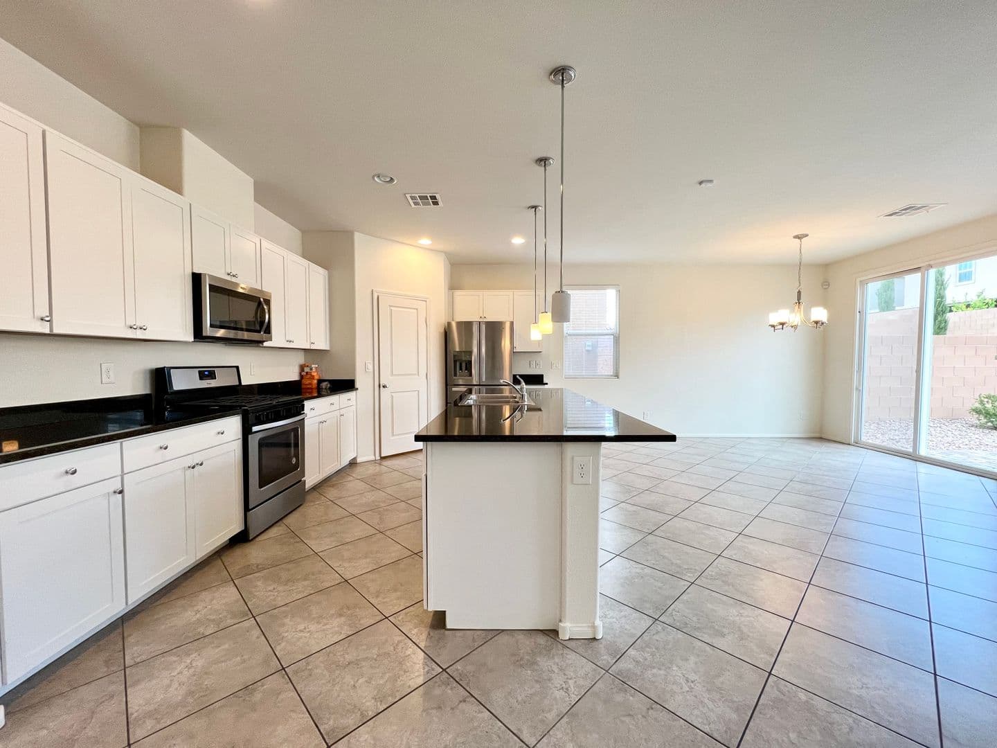 LAS VEGAS House: 9198 VALLEY BETICA