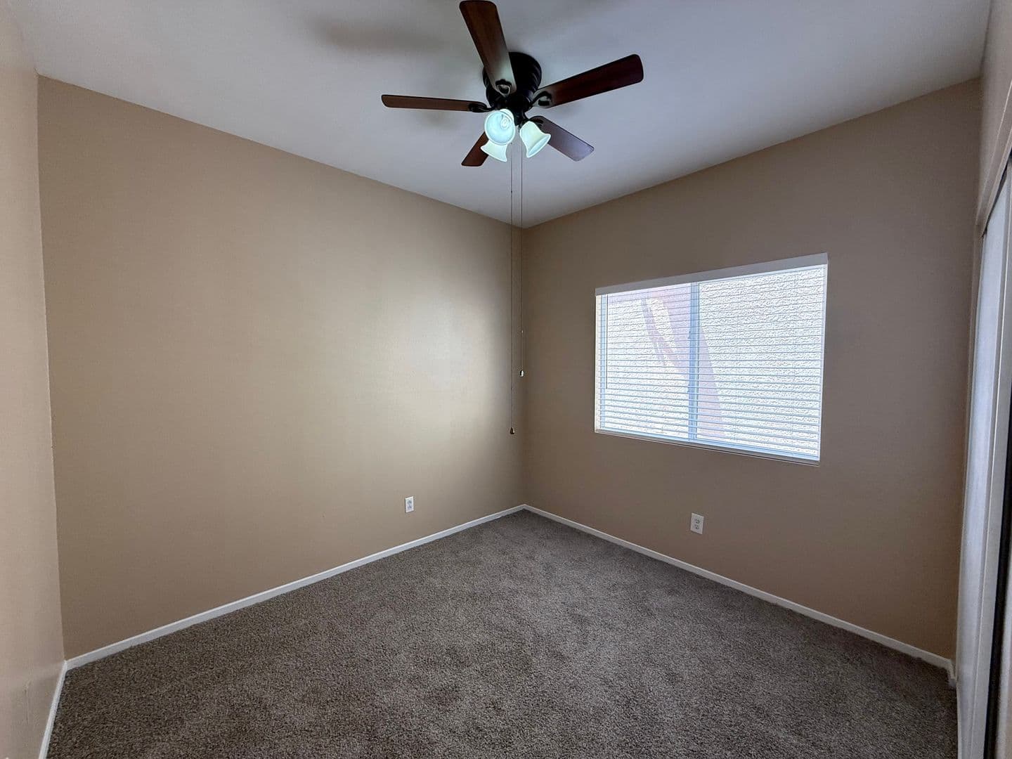 LAS VEGAS House: 8816 PINE PITCH