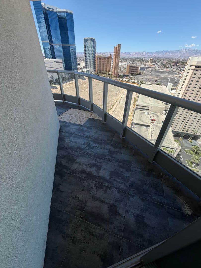 LAS VEGAS Condo: 222 KAREN AVE