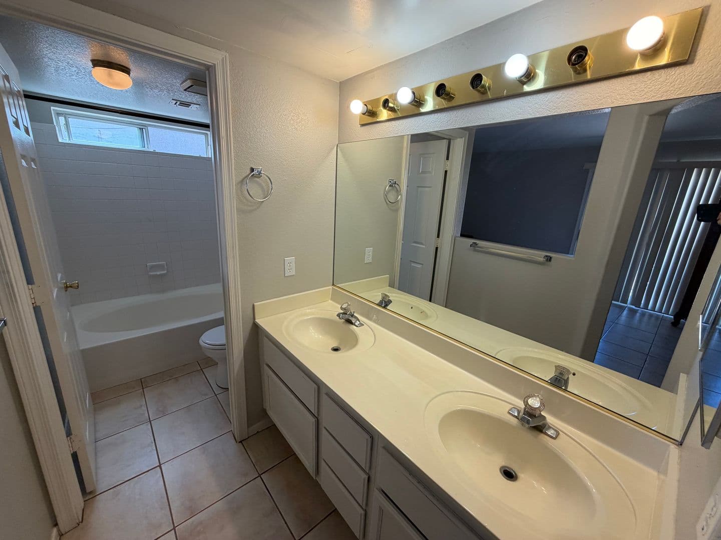 NORTH LAS VEGAS House: 3926 COLEMAN ST