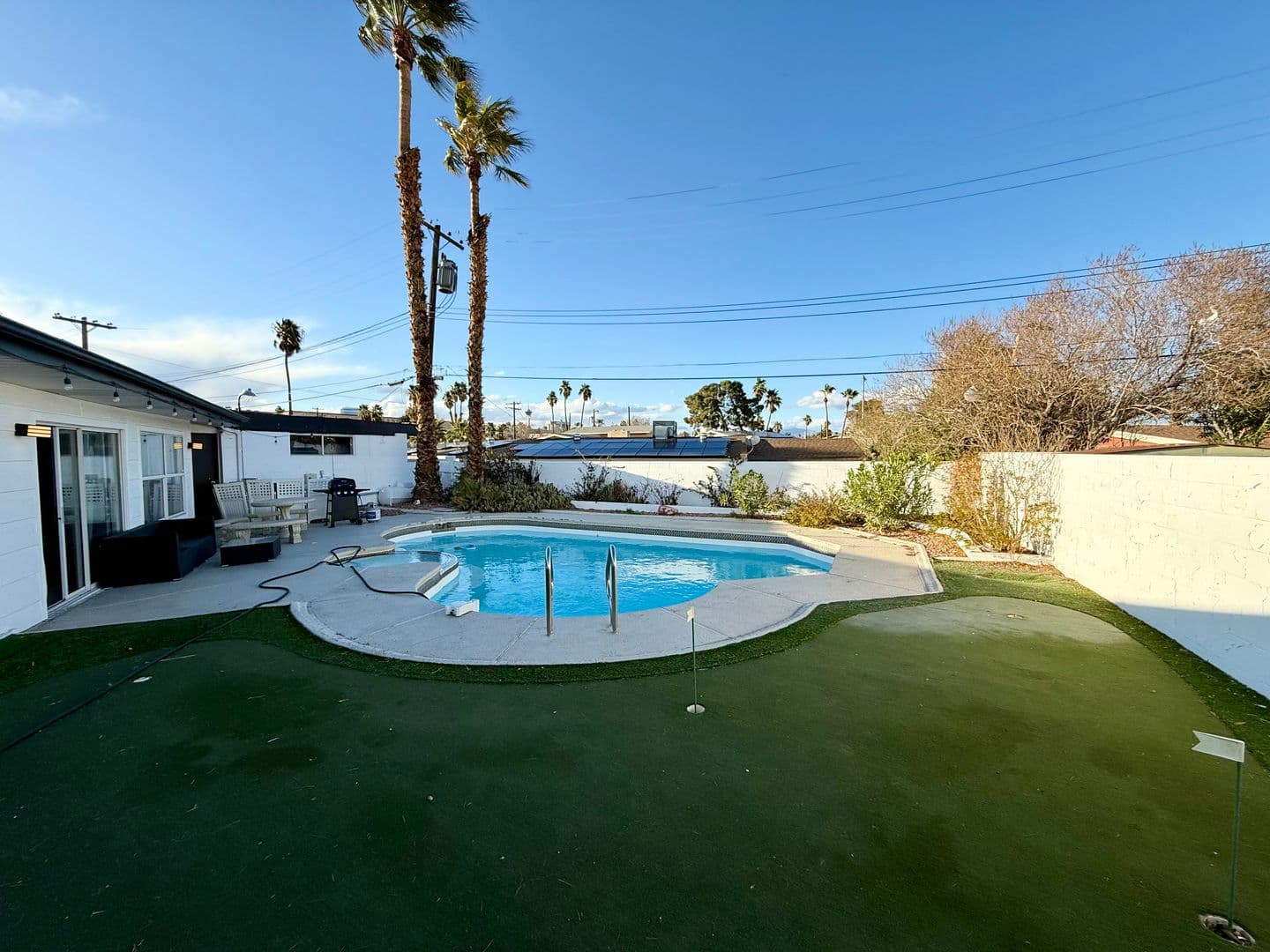 LAS VEGAS House: 1526 E TWAIN AVE