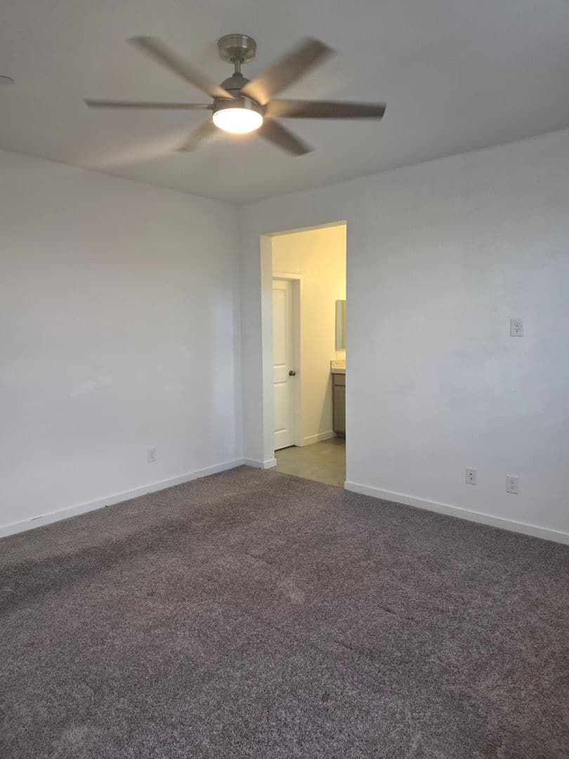 HENDERSON House: 176 VANHOY AVE