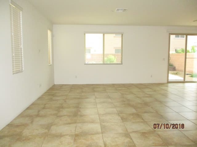 LAS VEGAS House: 6363 DUNDOCK AVE