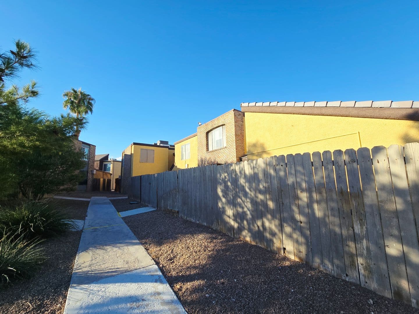 LAS VEGAS Condo: 1534 HIALEAH DR