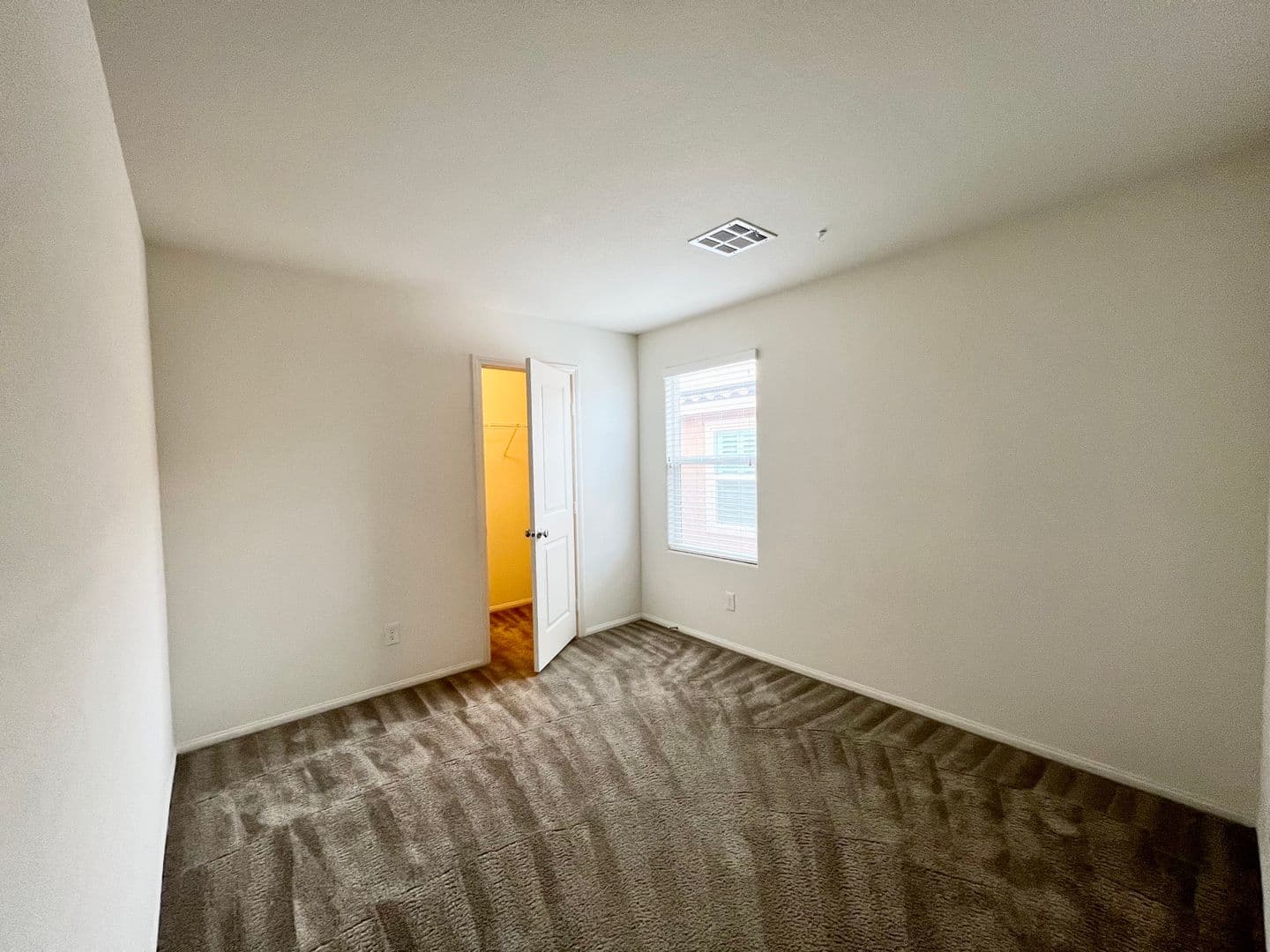 LAS VEGAS House: 9198 VALLEY BETICA