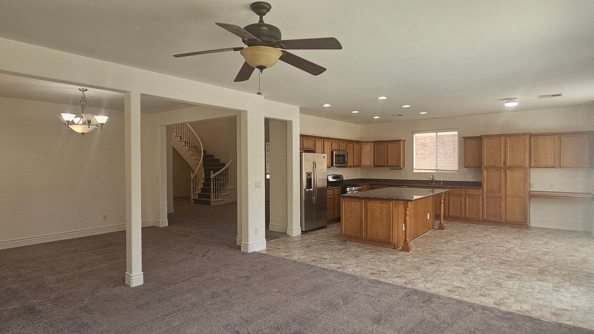 LAS VEGAS House: 119 HONORS COURSE