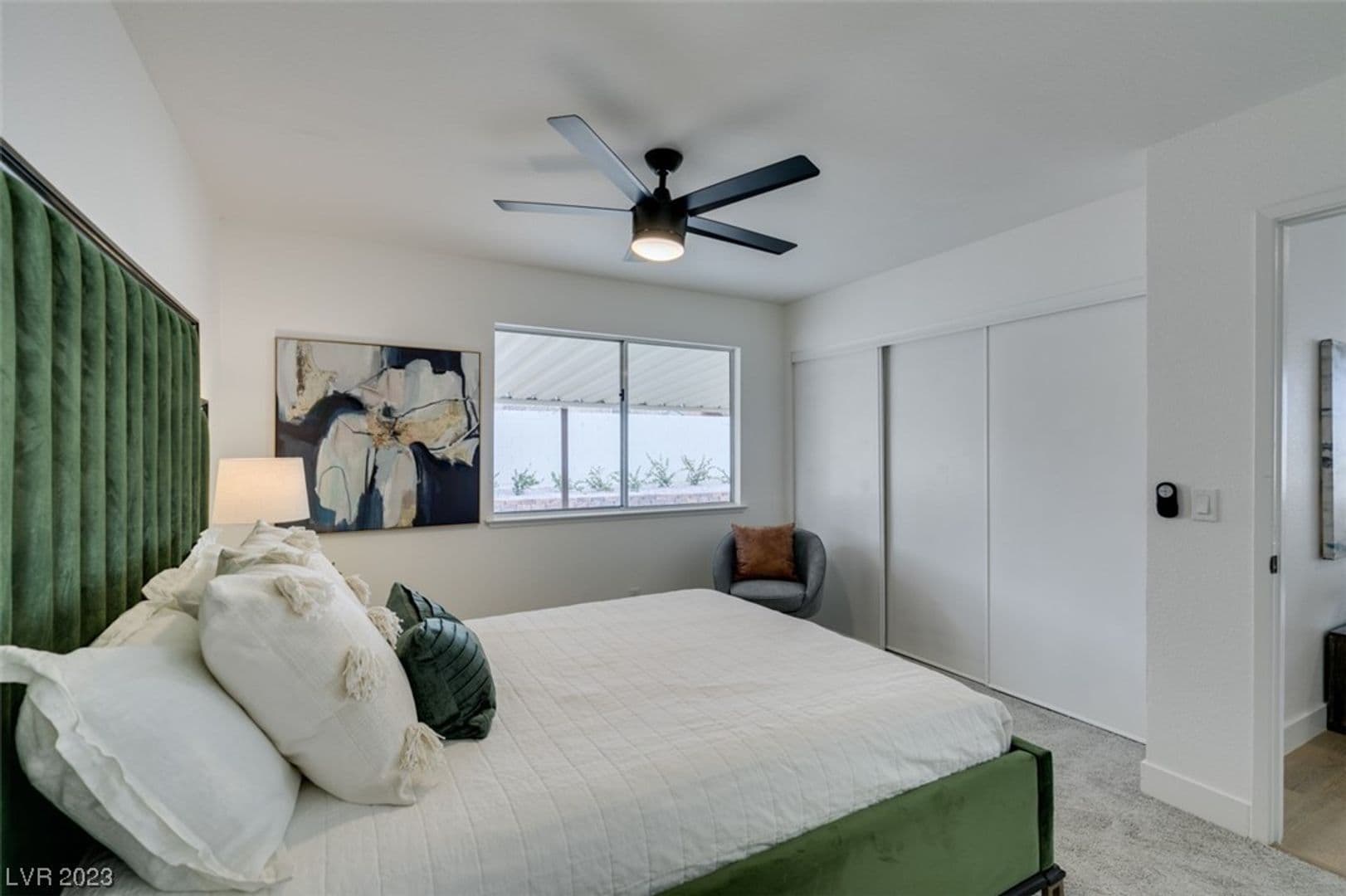 HENDERSON House: 598 JACKSON DR