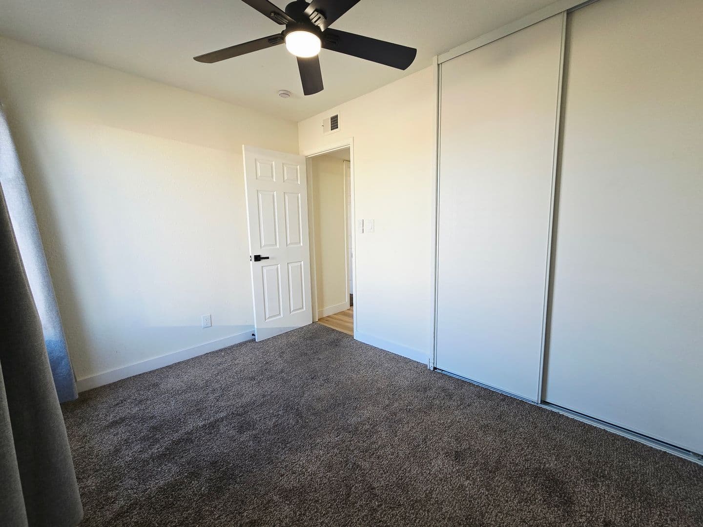 LAS VEGAS Condo: 1534 HIALEAH DR