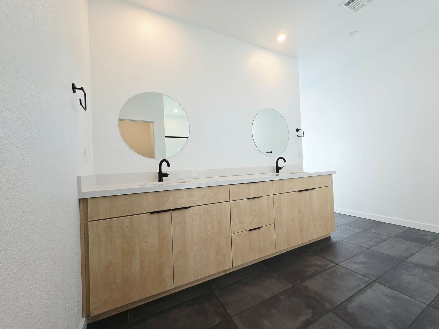 HENDERSON House: 2521 SPERGOLA STREET