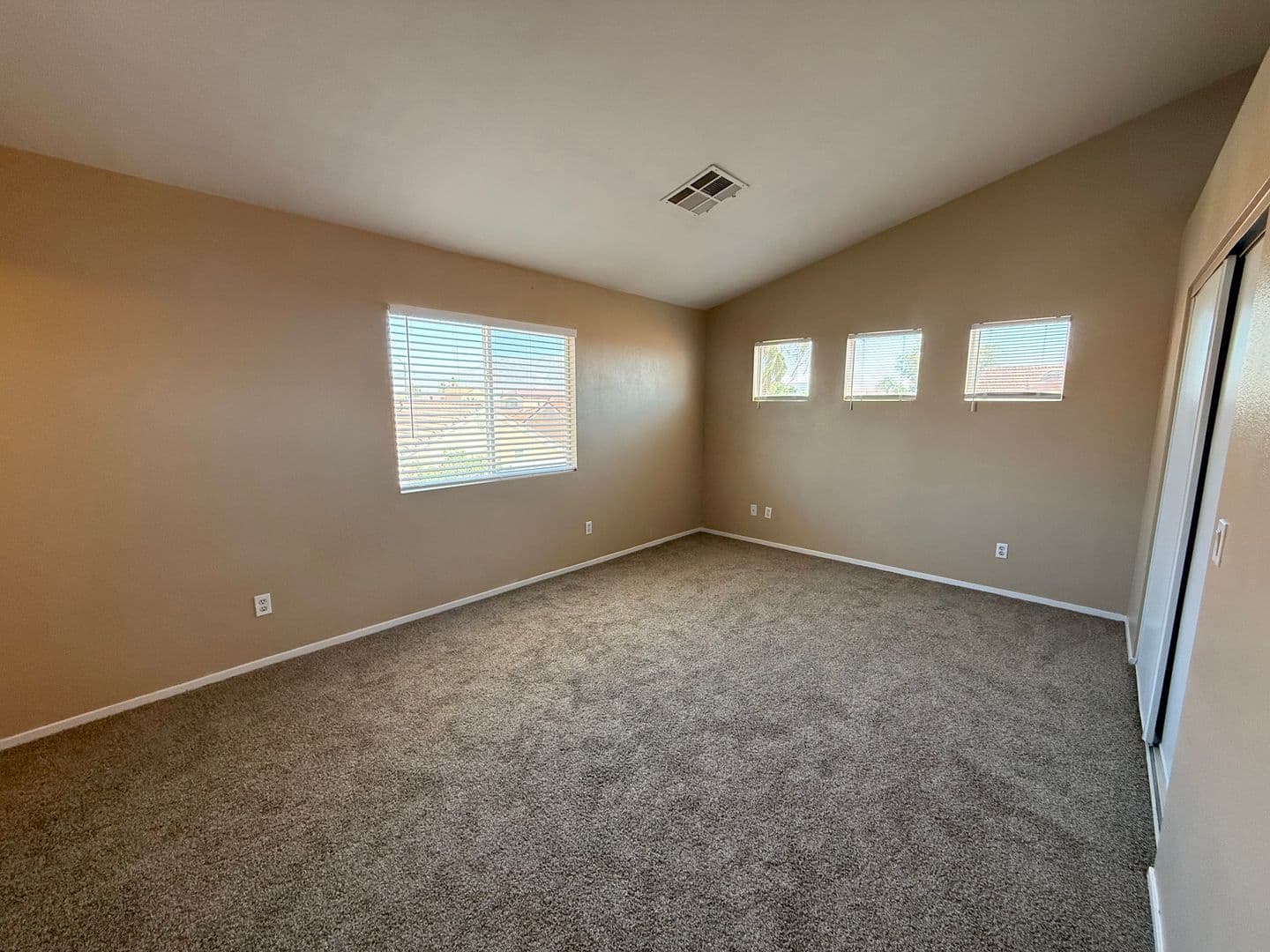 LAS VEGAS House: 8816 PINE PITCH