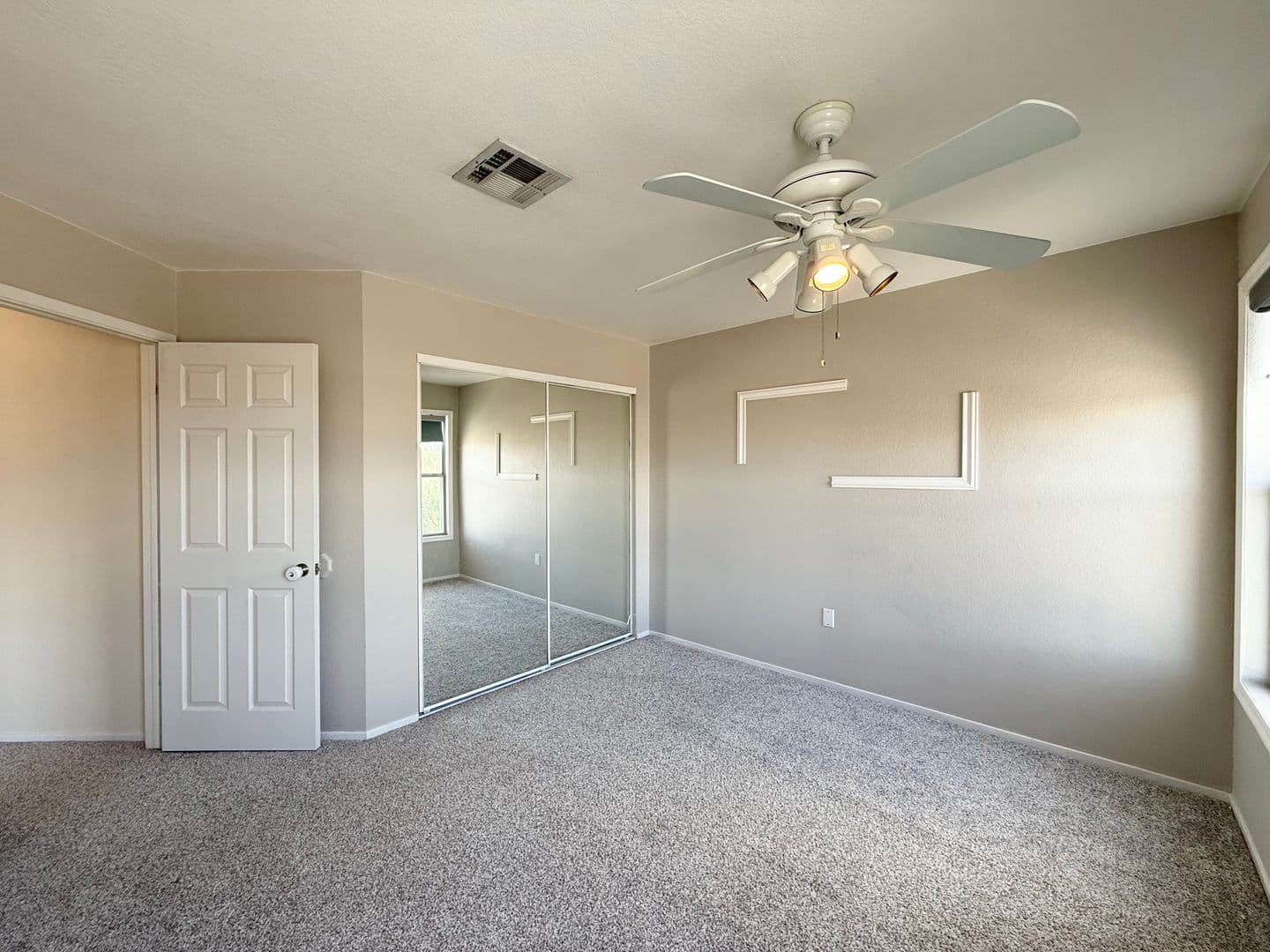 HENDERSON House: 2154 RUNNING RIVER RD.